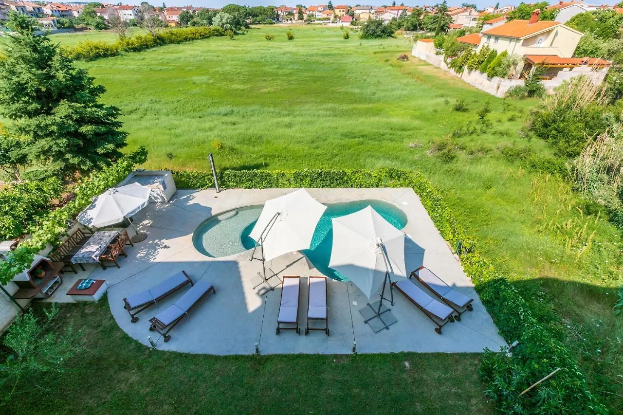 Apartments Pool Fazana 0*,  Croatia