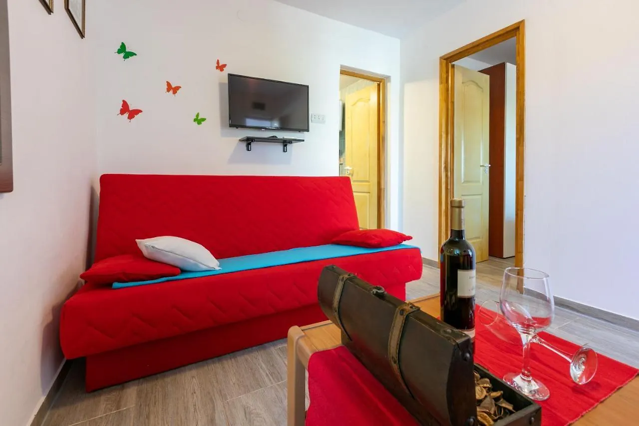 Apartments Pool Fazana 0*,  Croatia