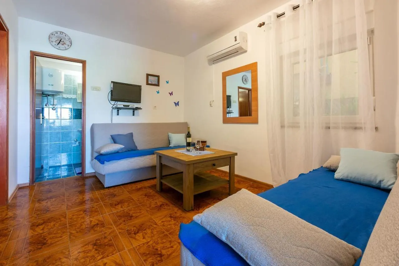 Apartments Pool Fazana